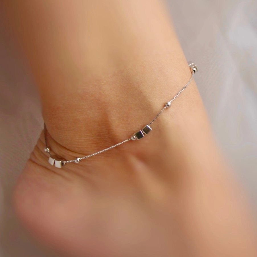9d81bf56-e038-4732-94ed-68950e7c5ebd پابندنقره مکعب - Image 1